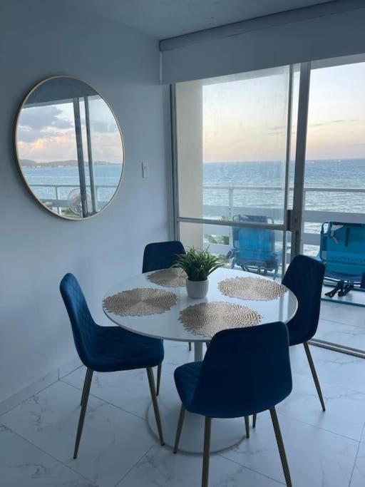 Beautiful Ocean Blue Love Oceanfront Apartment Fajardo Kültér fotó