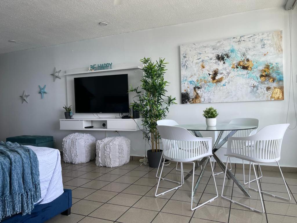 Beautiful Ocean Blue Love Oceanfront Apartment Fajardo Kültér fotó